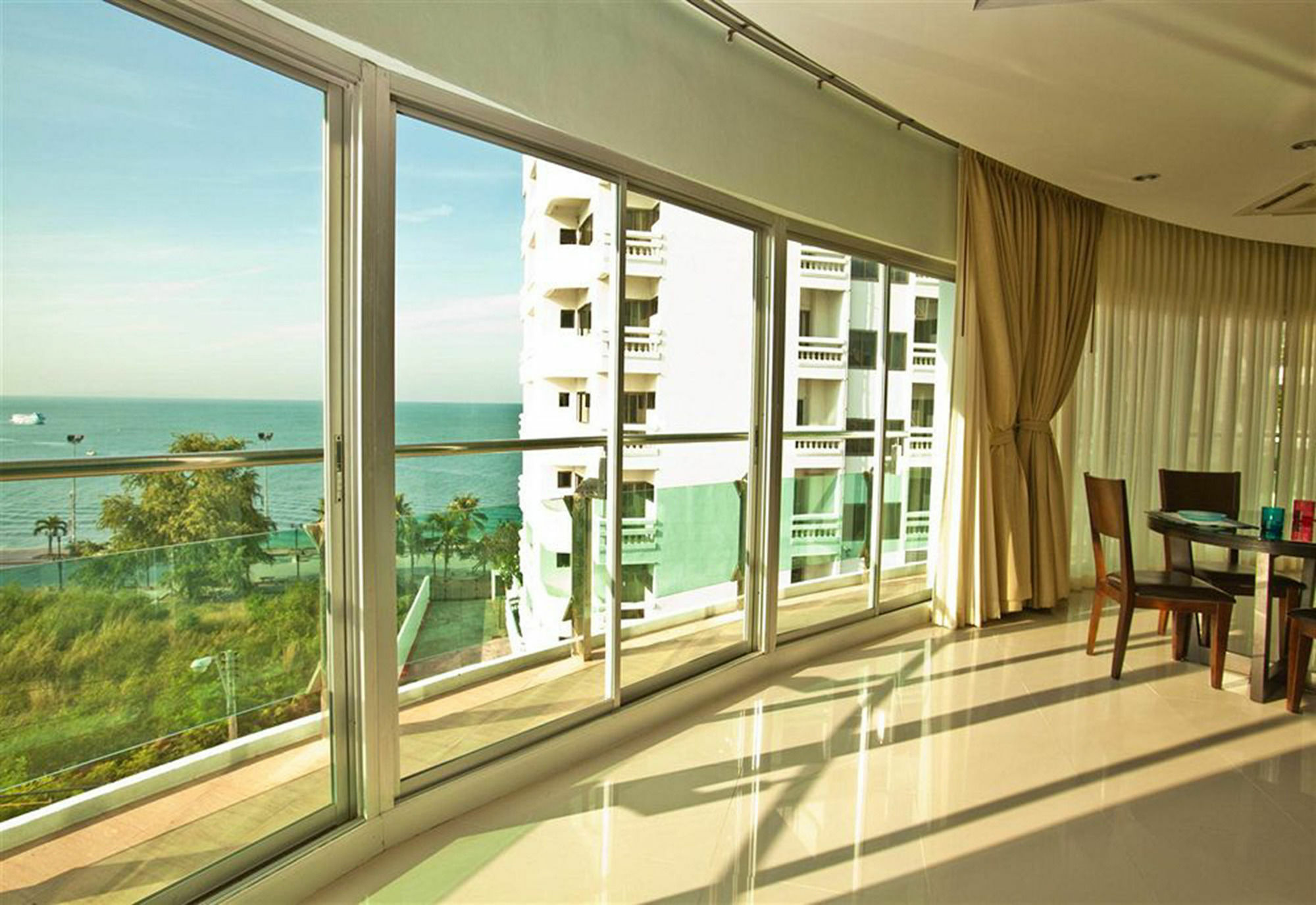 Royal Beach View Pattaya Luaran gambar